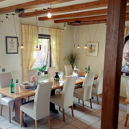 Gaestehaus Roehm Ilbesheim bei Landau in der Pfalz Екстериор снимка
